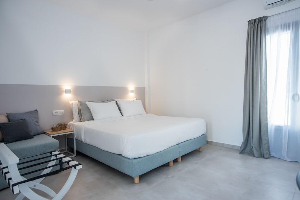 Nautilus Apartments-Suites Páros Eksteriør billede
