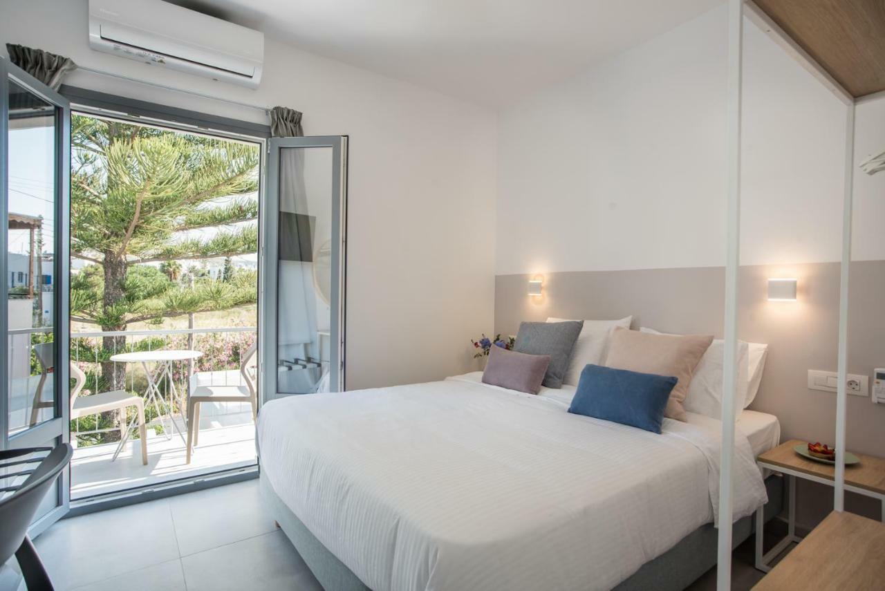 Nautilus Apartments-Suites Páros Eksteriør billede